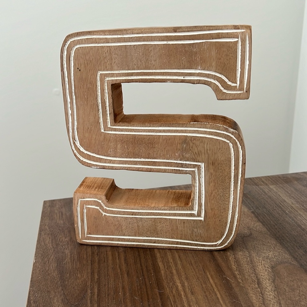 “S” home decor wood accent